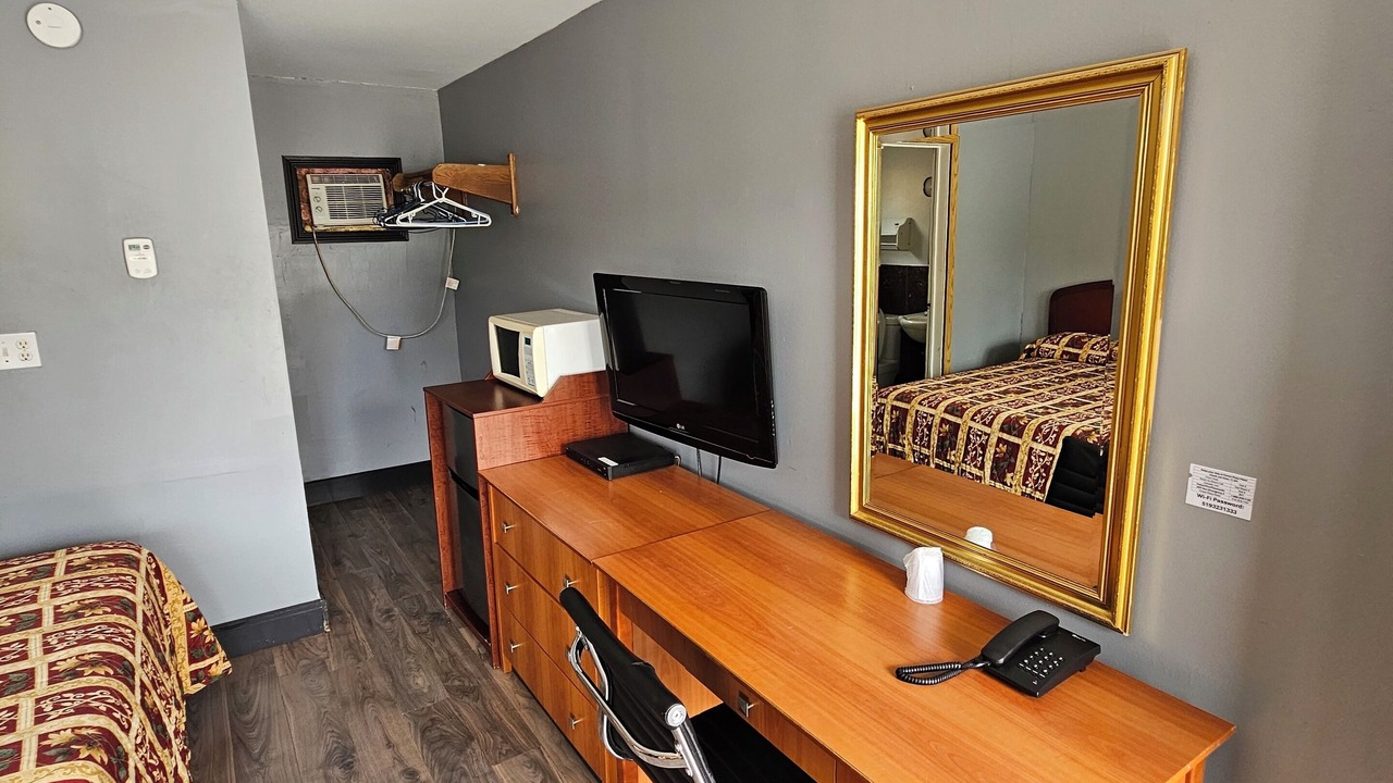 Photo of Bedroom in Mount Forest