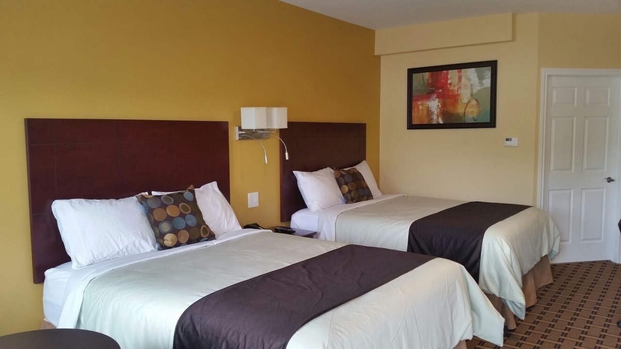Photo of Bedroom in Napanee