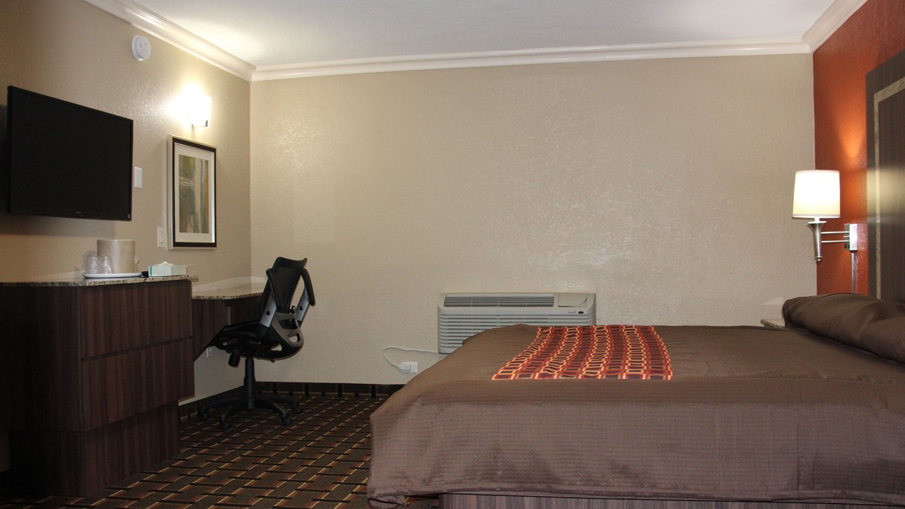 Photo of Bedroom in Lake Wales
