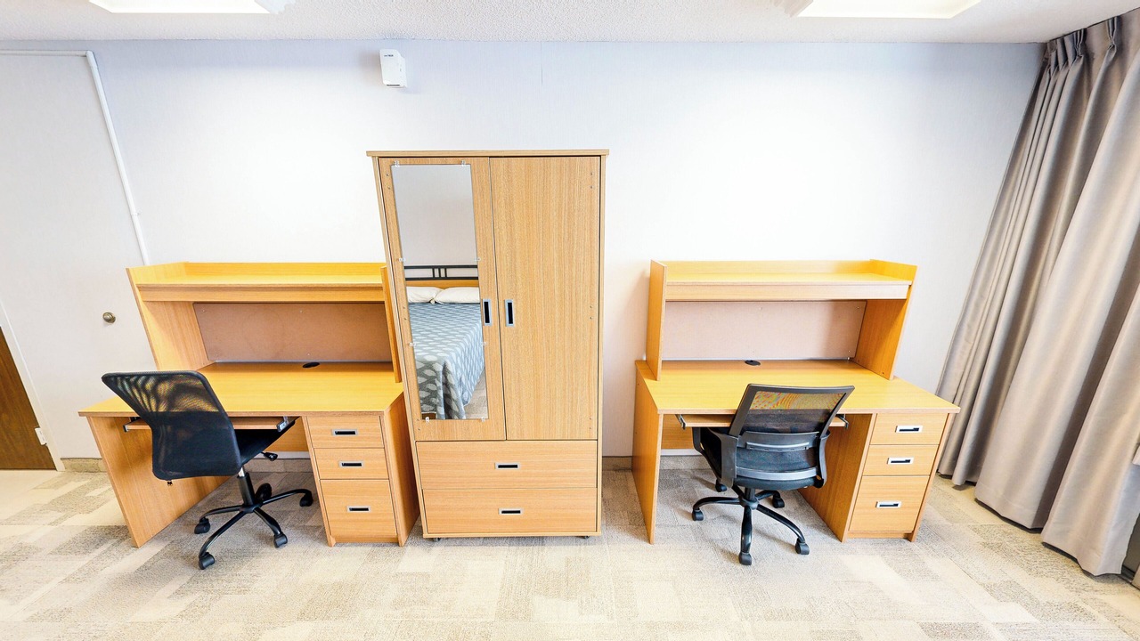 Photo of Bedroom in Bay Street Corridor