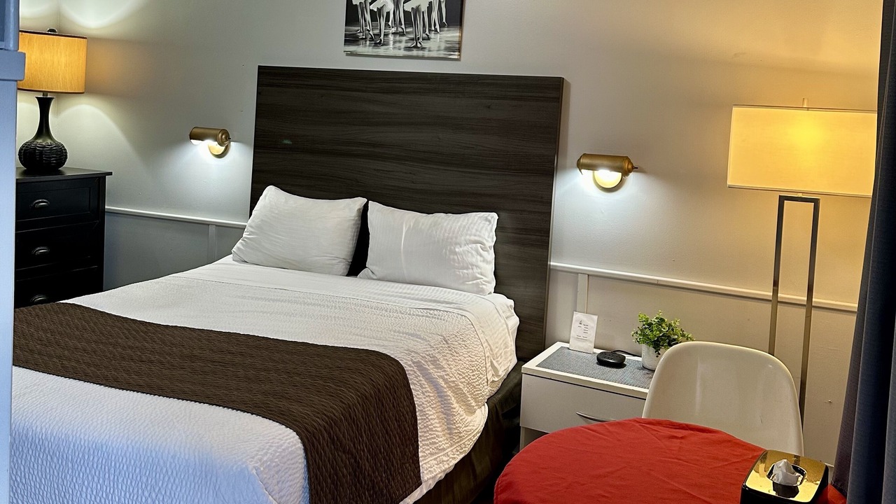Photo of Bedroom in Kincardine