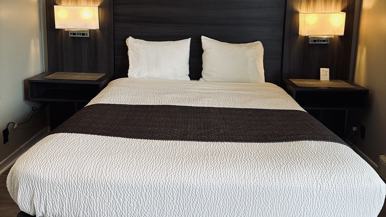 Photo of Bedroom in Kincardine