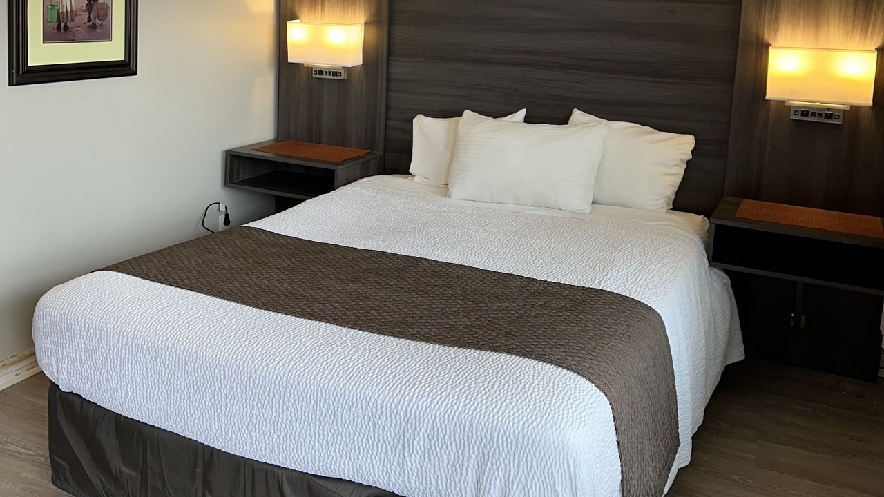 Photo of Bedroom in Kincardine
