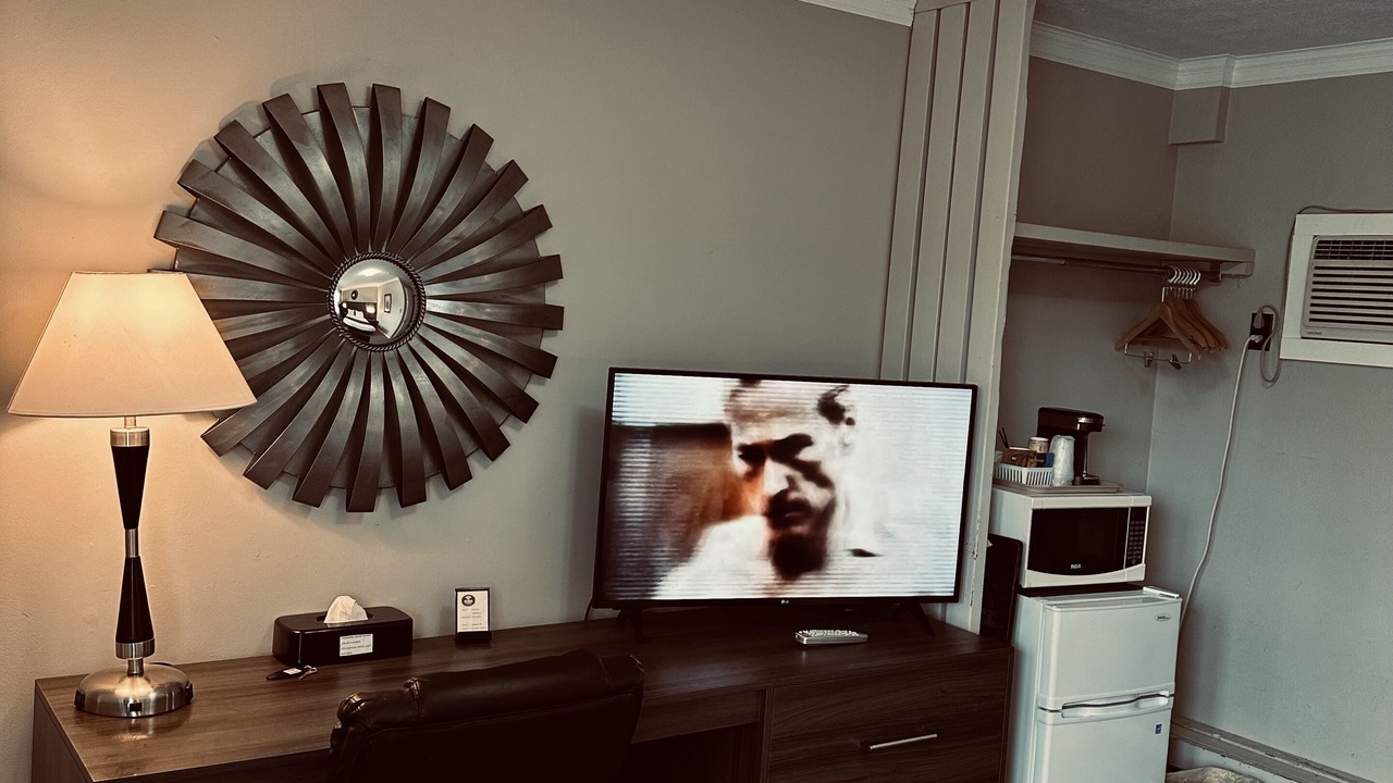 Photo of Bedroom in Kincardine