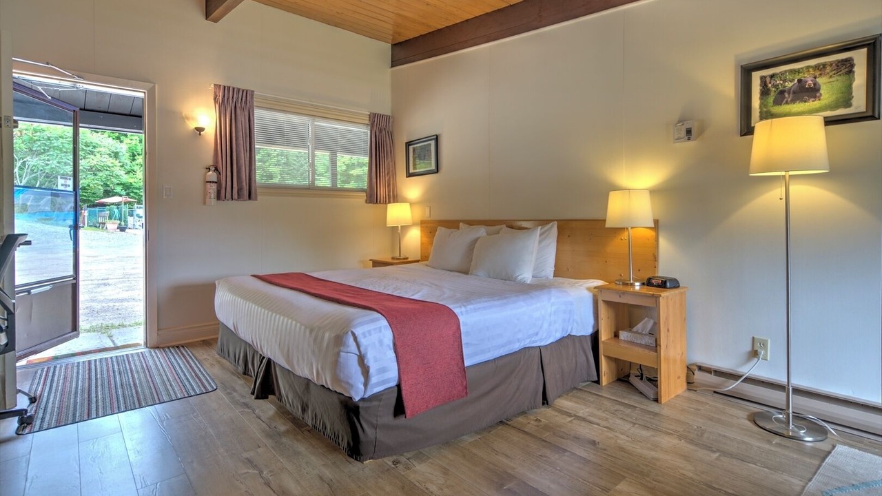 Photo of Bedroom in Haliburton