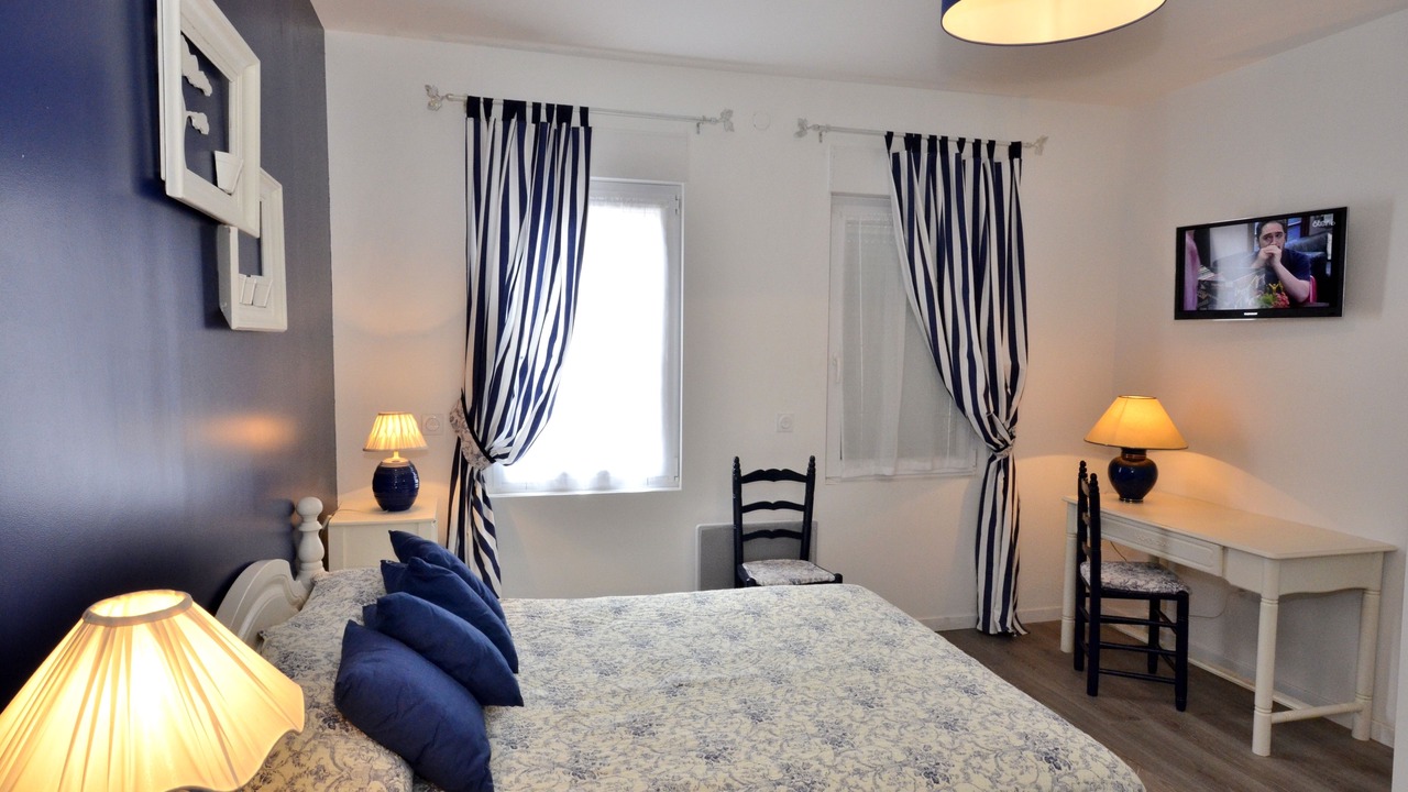 Photo of Bedroom in Les Puces de Saint-Ouen