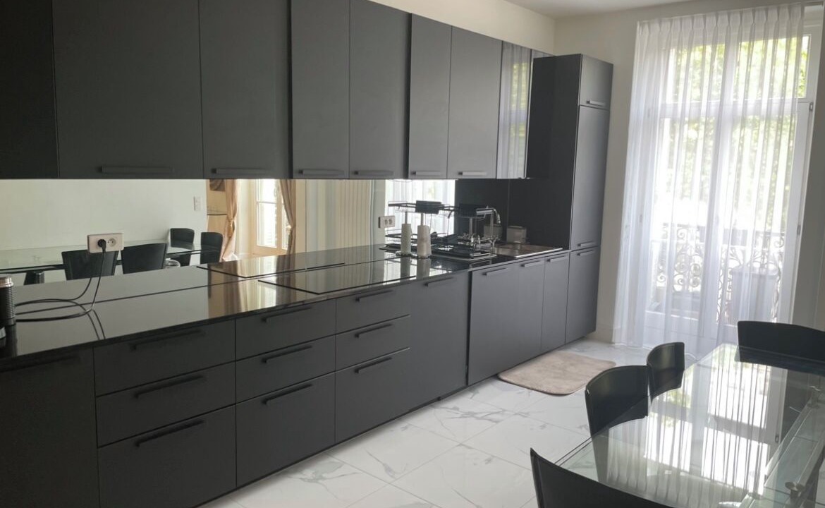 Photo of Kitchen in Champs-Elysees