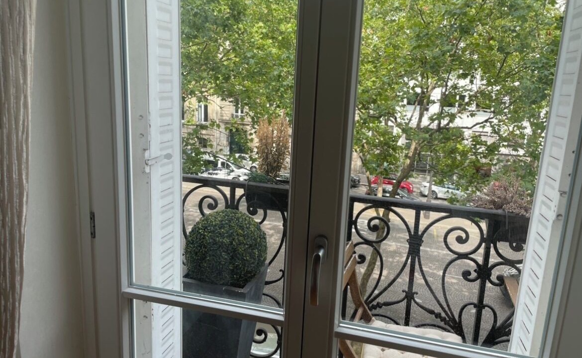 Photo of Others in Champs-Elysees