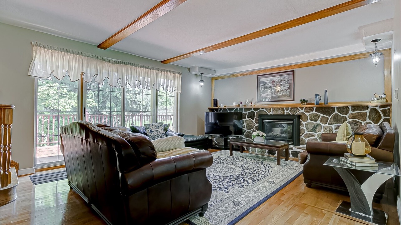Photo of Livingroom in Pefferlaw
