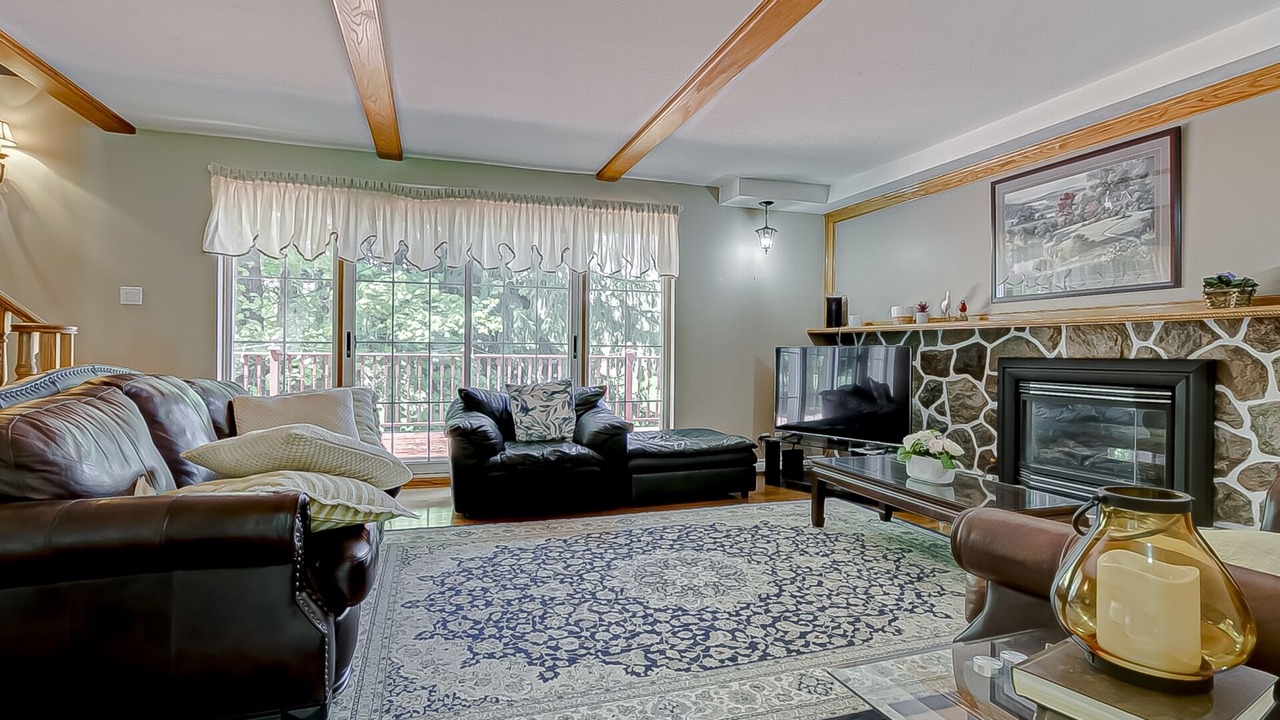 Photo of Livingroom in Pefferlaw
