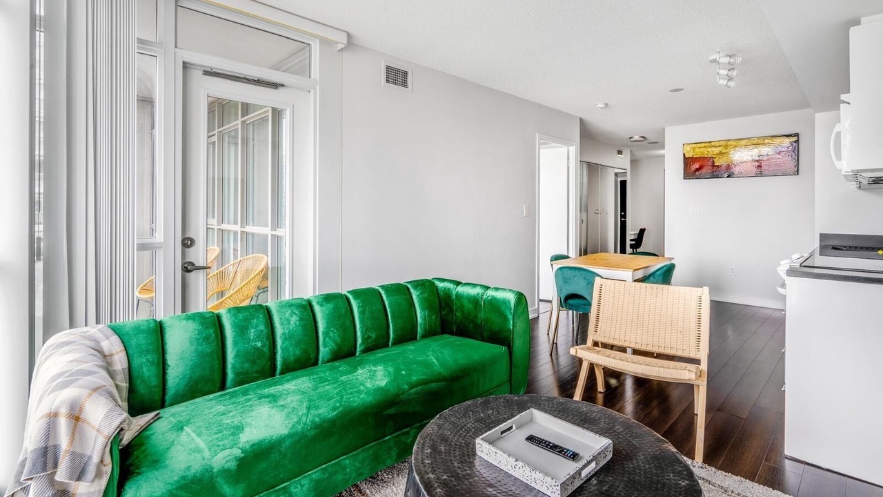 Photo of Livingroom in Wellington Place