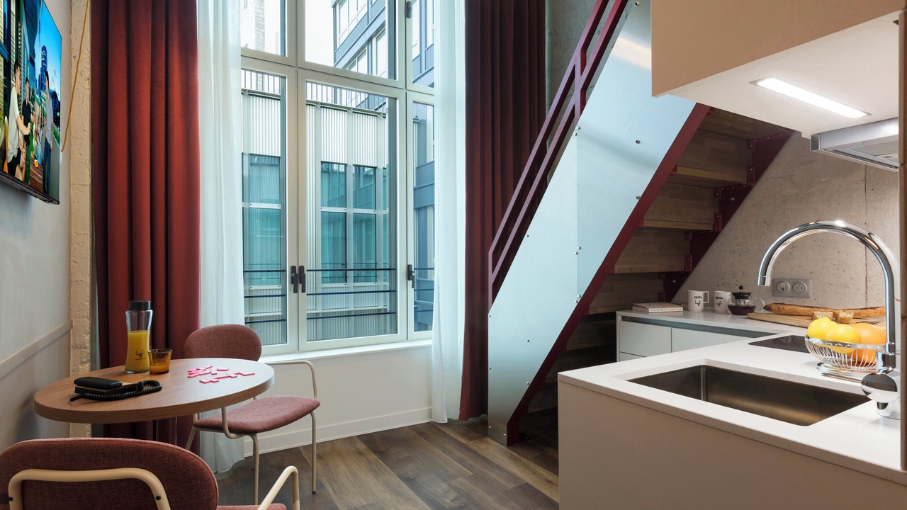 Photo of Bedroom in 20th Arrondissement