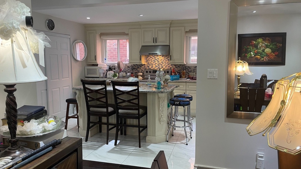 Photo of Kitchen in L'Amoreaux