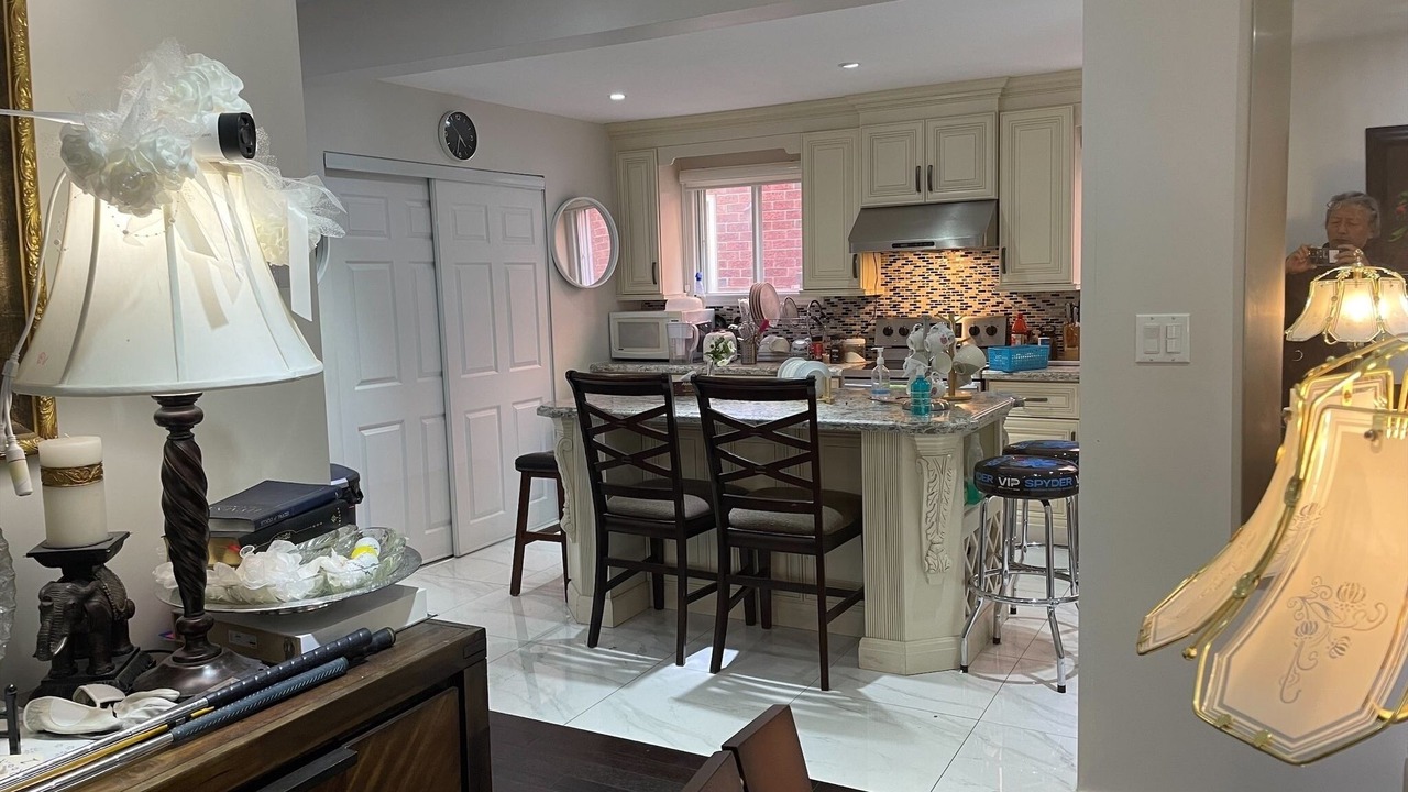 Photo of Kitchen in L'Amoreaux