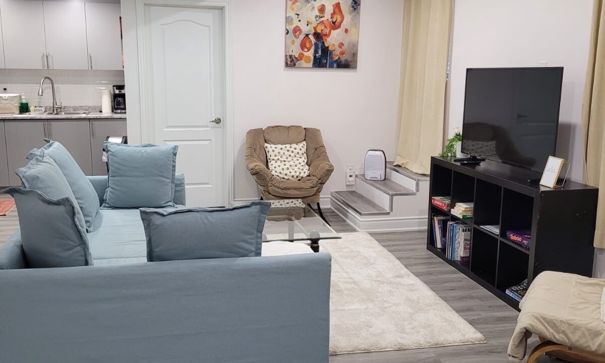 Photo of Livingroom in Glen Abbey