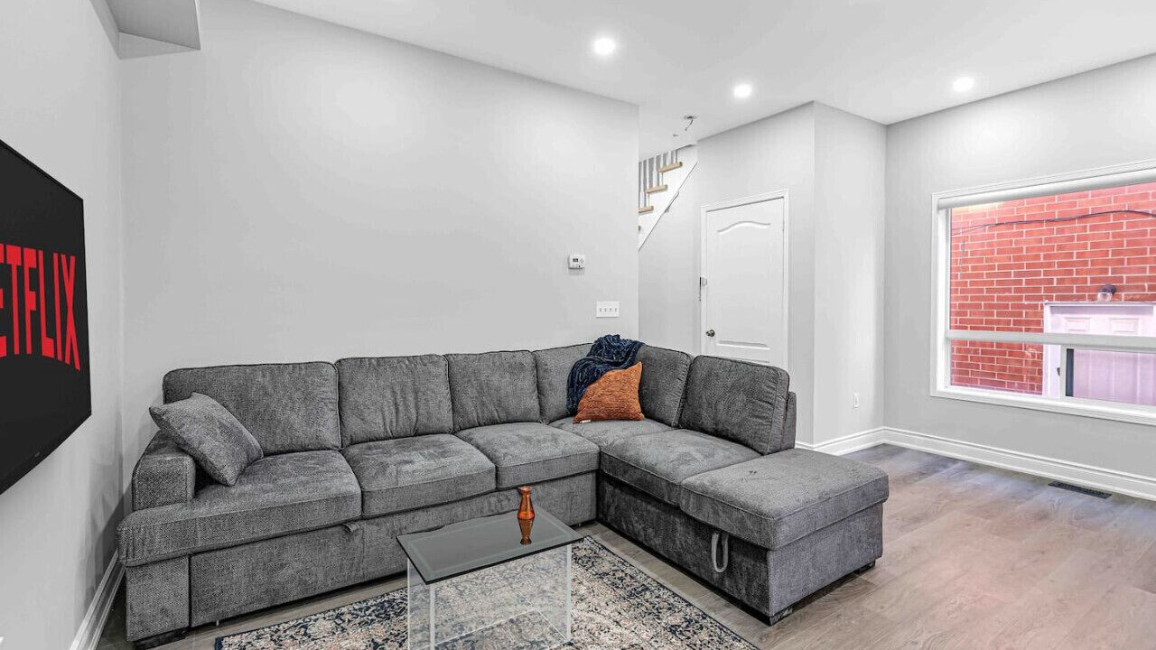 Photo of Livingroom in Brampton