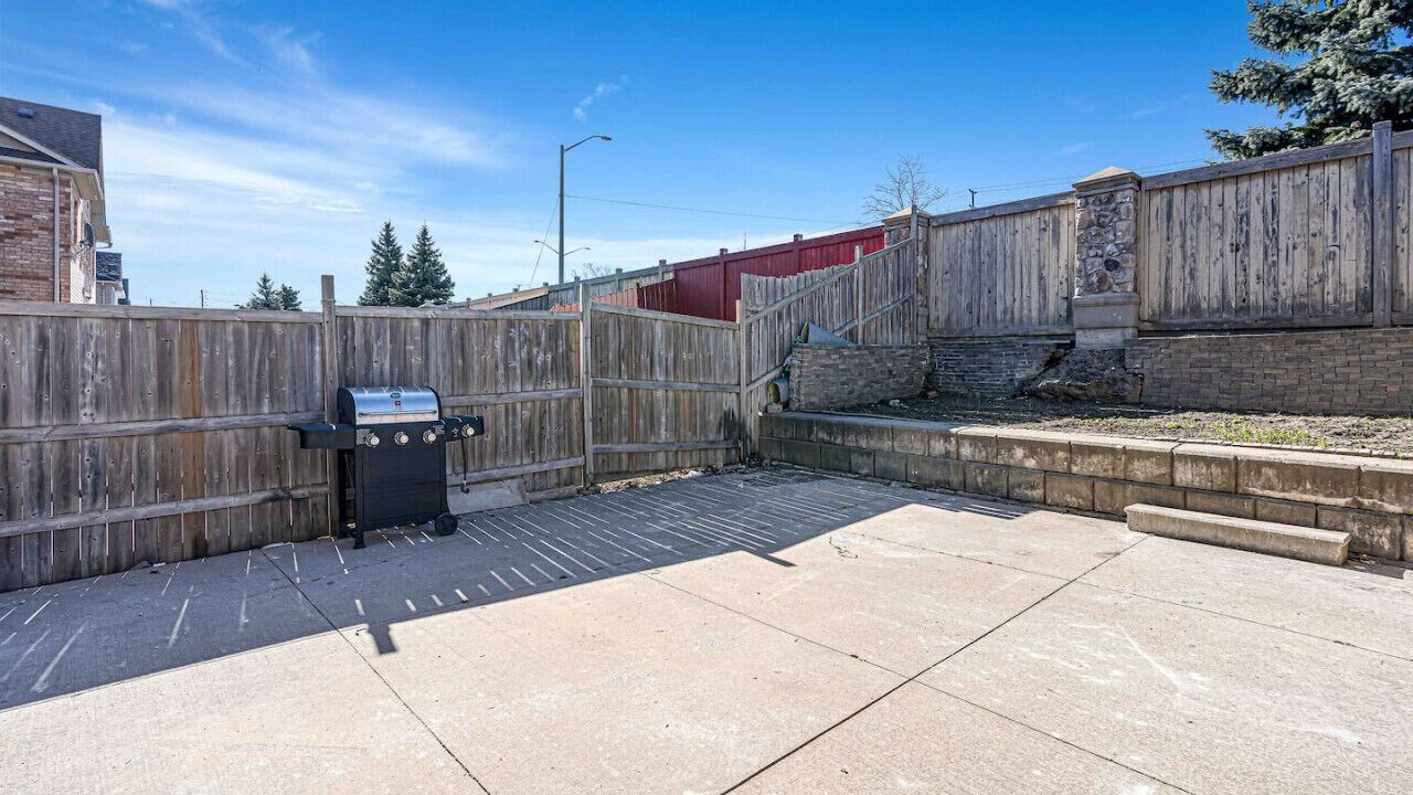 Photo of Outdoor in Brampton