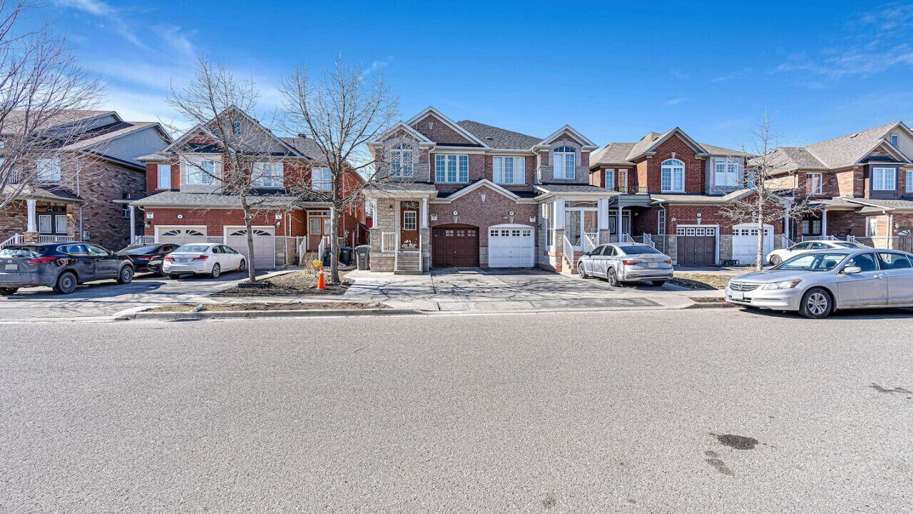 Photo of Outdoor in Brampton