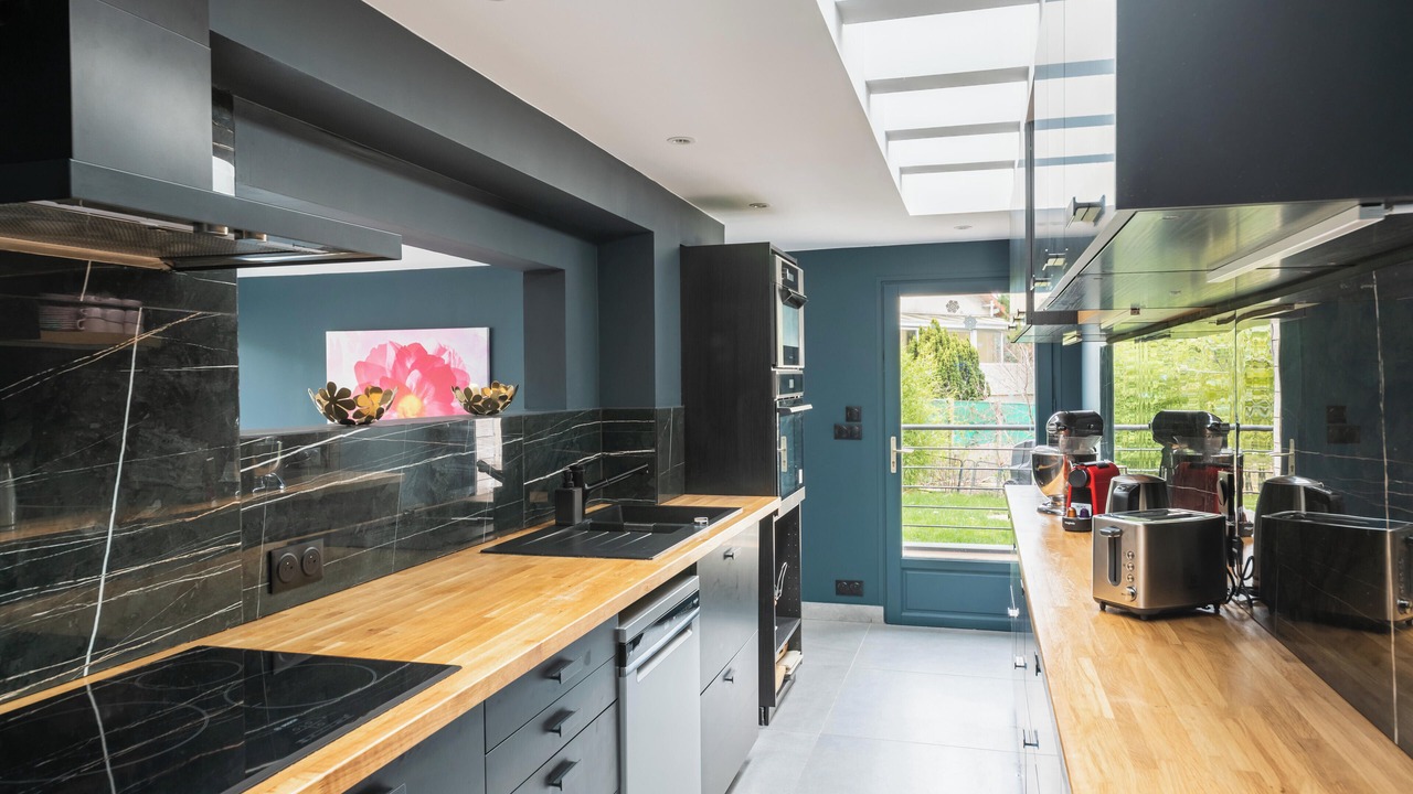 Photo of Kitchen in L'Hay-les-Roses