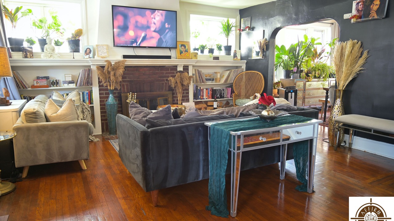 Photo of Livingroom in Germantown