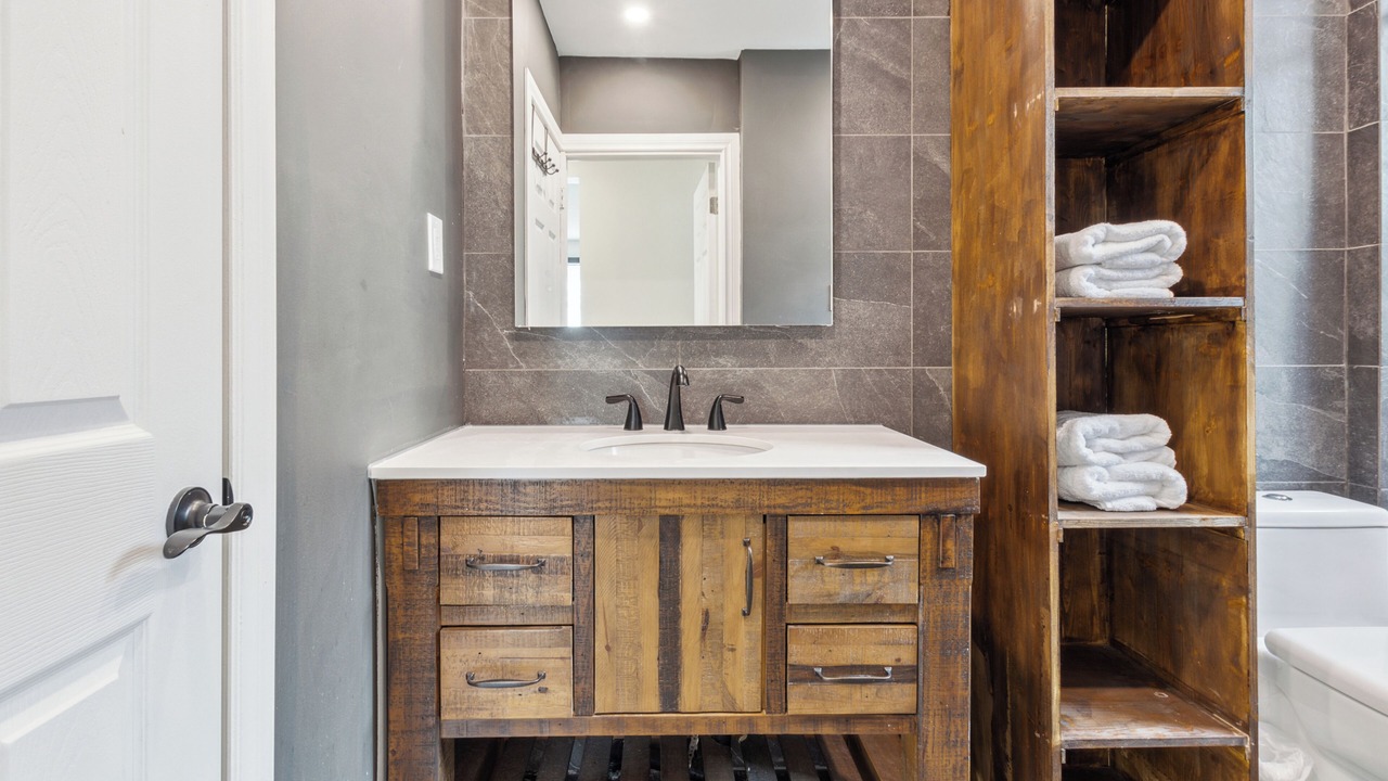 Photo of Bathroom in The Blue Mountains
