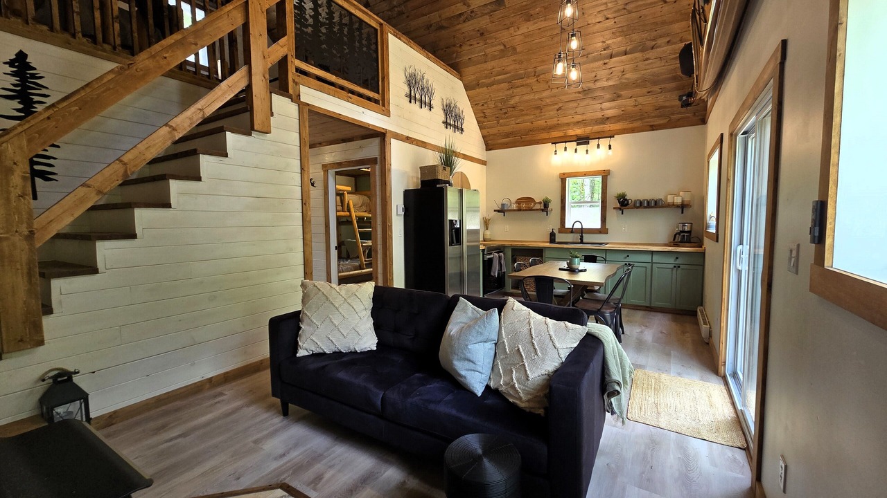Photo of Livingroom in Algoma District