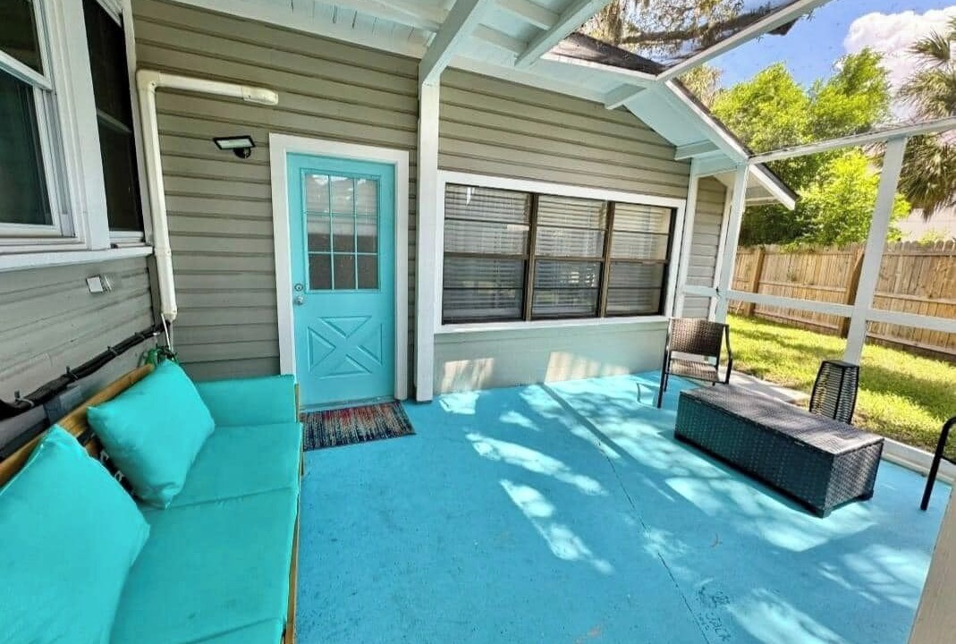 Photo of Patio Balcony in Tarpon Springs