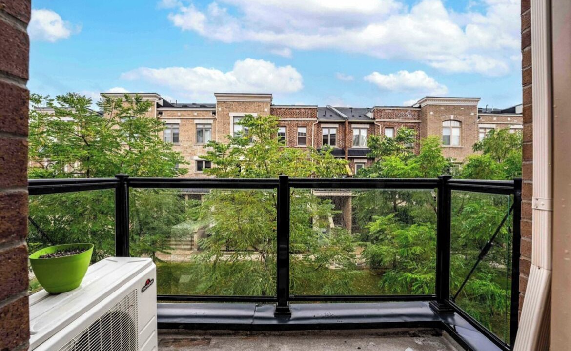 Photo of Outdoor in Downsview