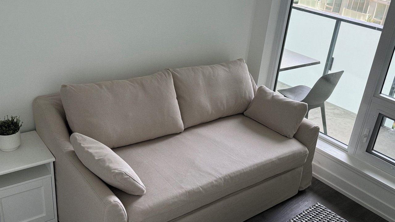 Photo of Livingroom in Newtonbrook
