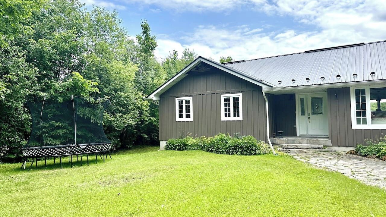 Photo of Outdoor in Grey Highlands