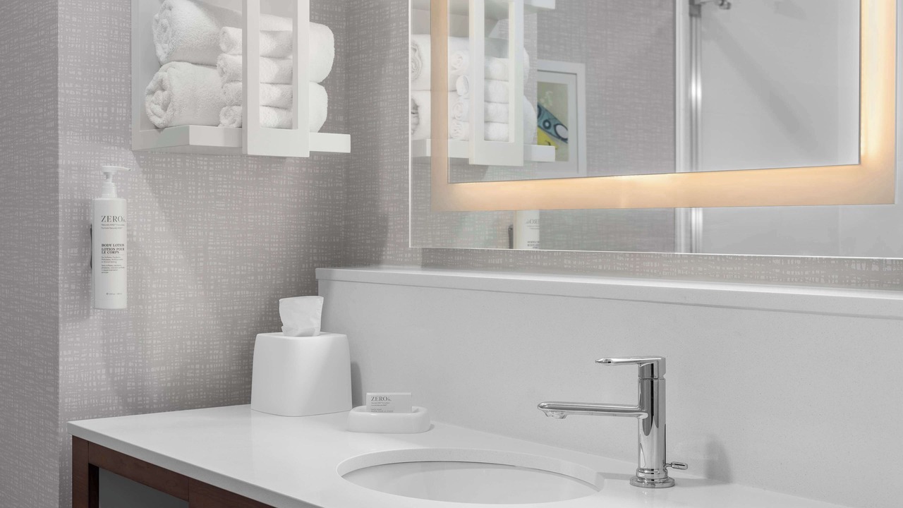 Photo of Bathroom in Mono