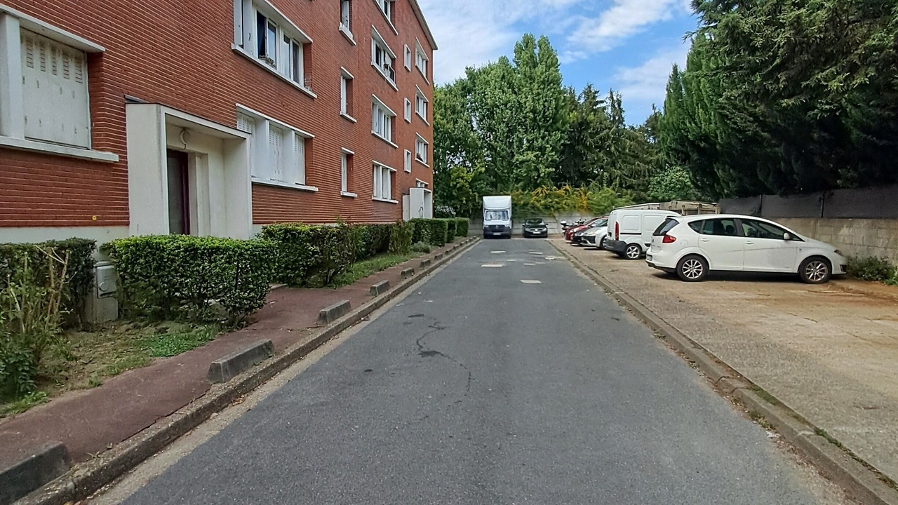 Photo of Others in Les Pavillons-sous-Bois