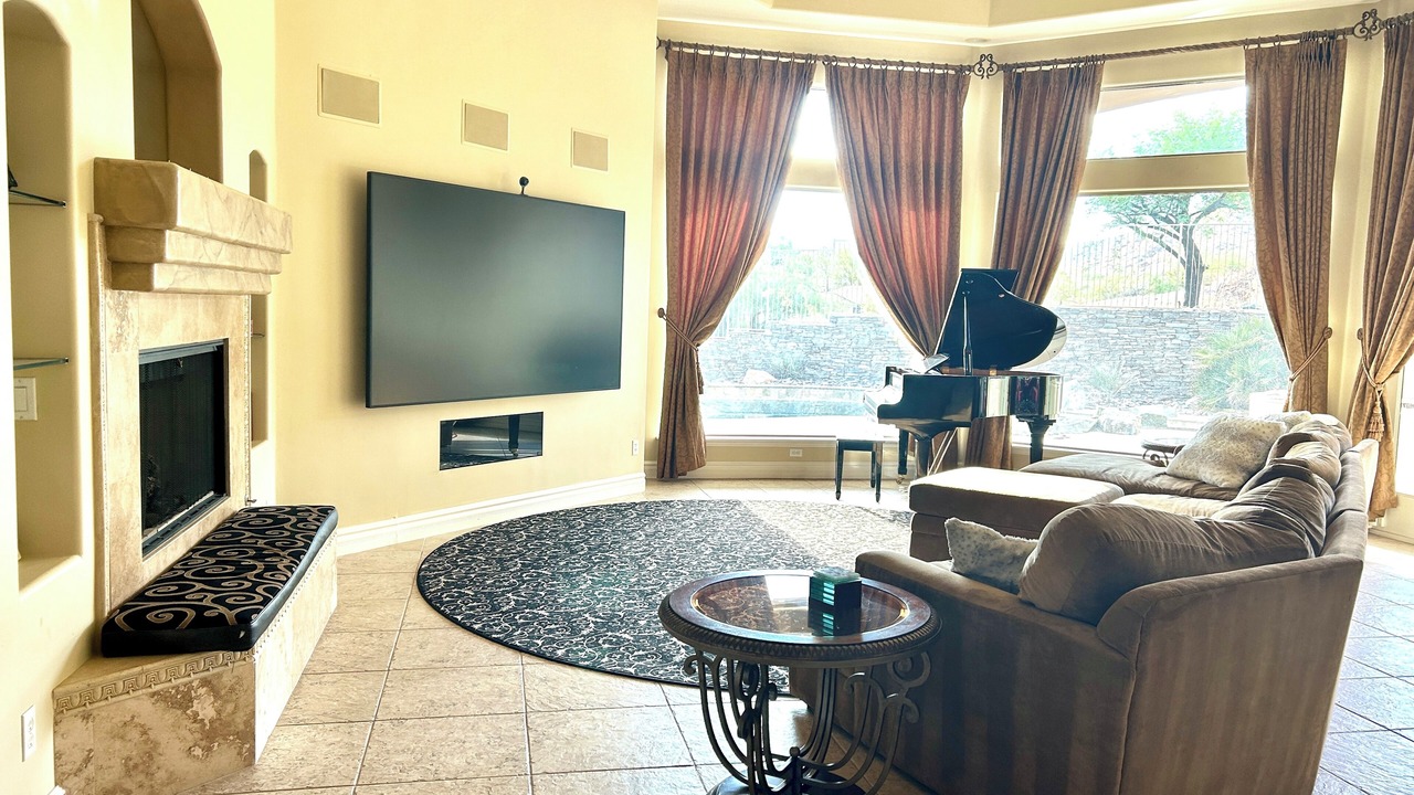 Photo of Livingroom in Foothills