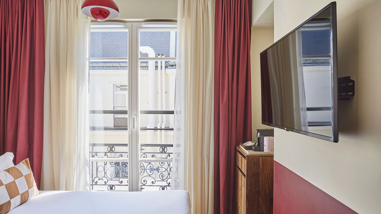 Photo of Bedroom in Champs-Elysees