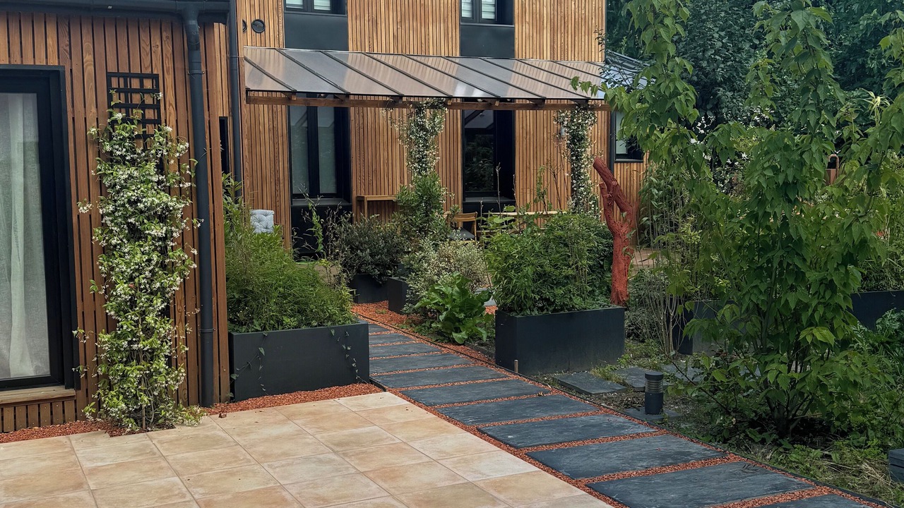 Photo of Outdoor in Le Bourget