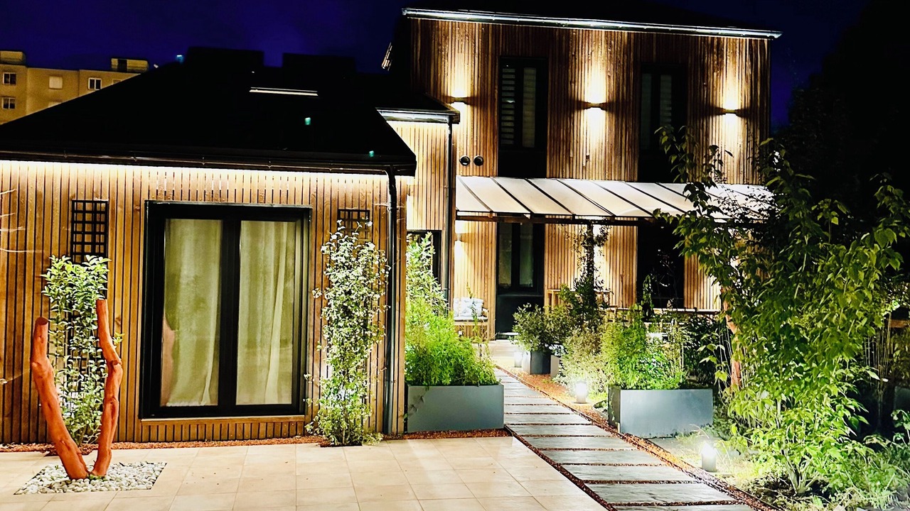 Photo of Outdoor in Le Bourget