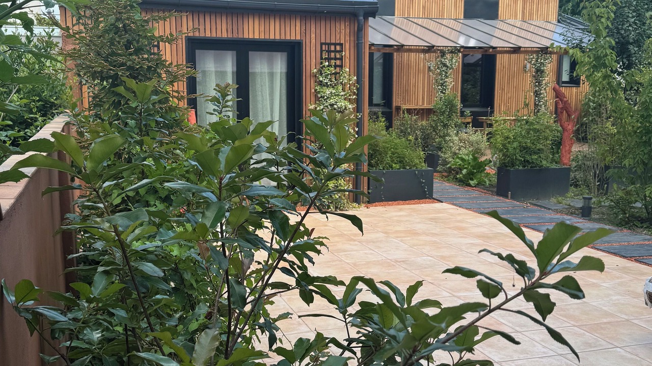 Photo of Outdoor in Le Bourget