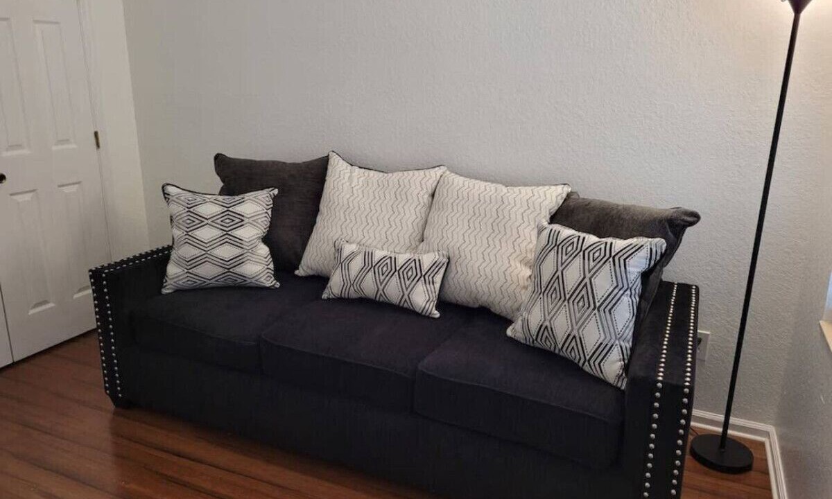 Photo of Livingroom in Trafalgar Village