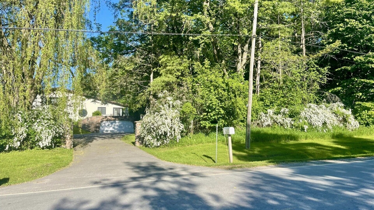 Photo of Outdoor in King
