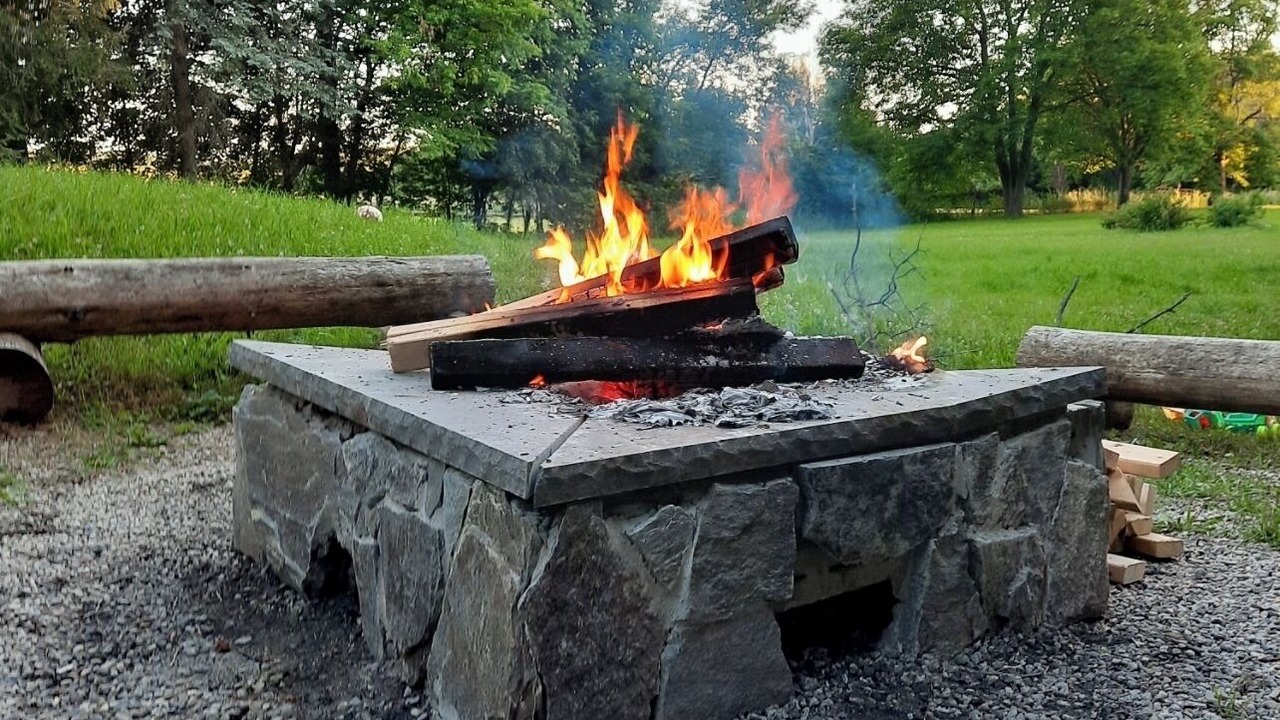 Photo of Outdoor in King