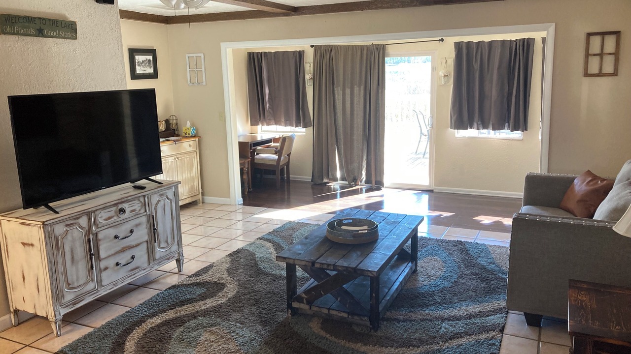 Photo of Livingroom in Silver Springs