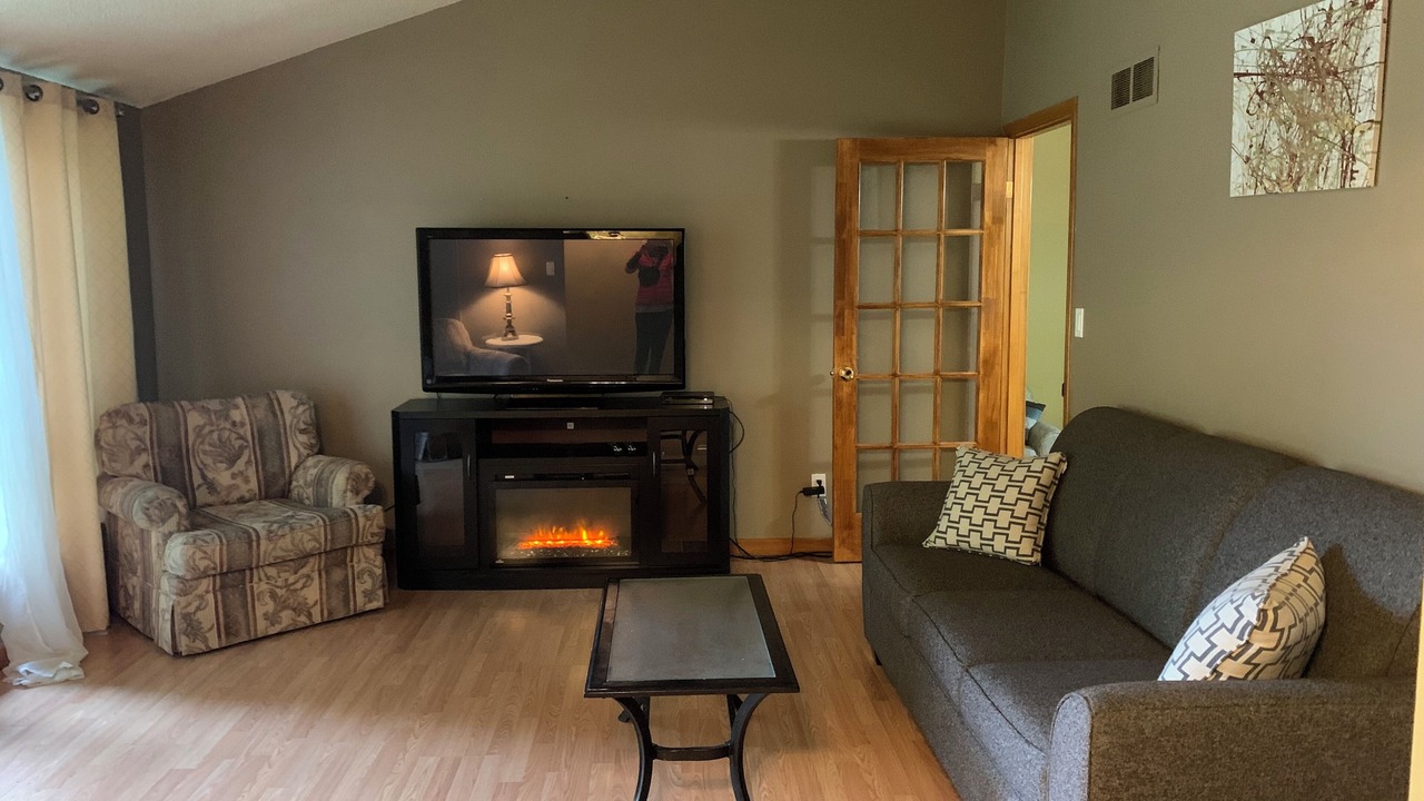 Photo of Livingroom in Sarnia