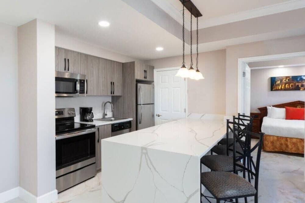 Photo of Kitchen in Florida Center