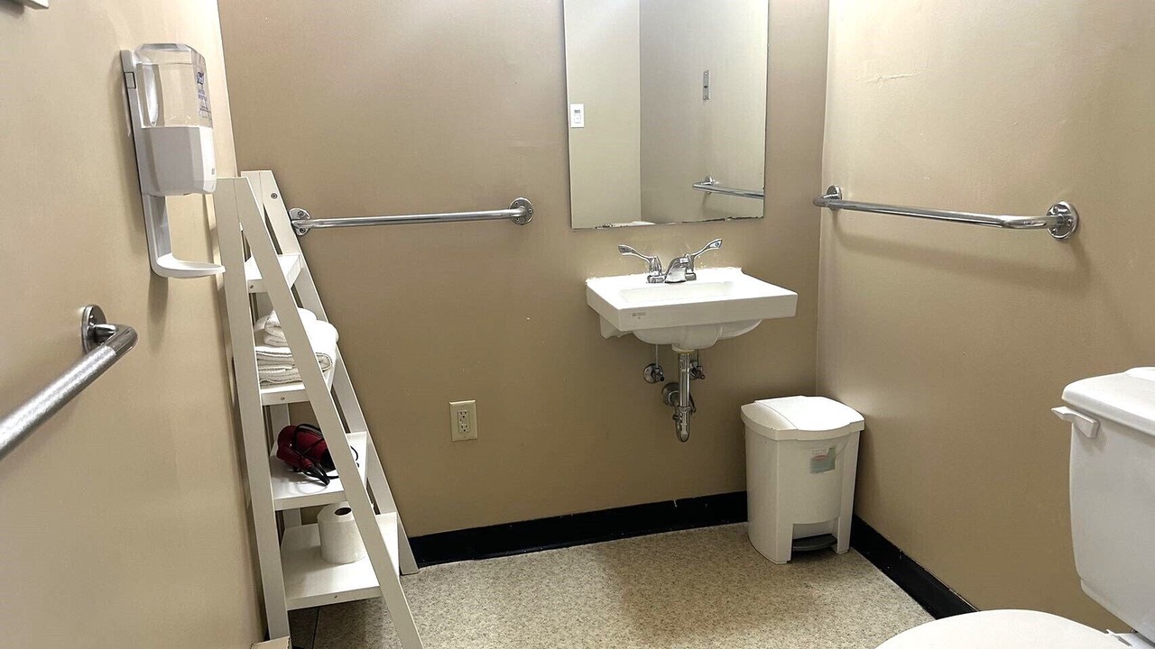 Photo of Bathroom in Owen Sound