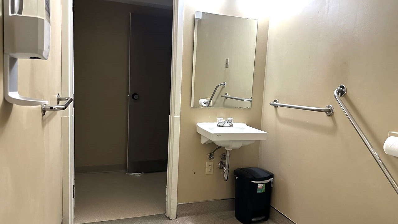 Photo of Bathroom in Owen Sound