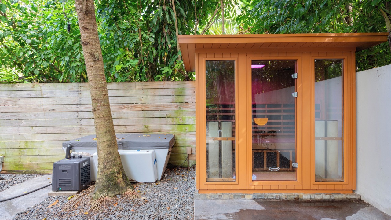 Photo of Patio Balcony in Southwest Coconut Grove
