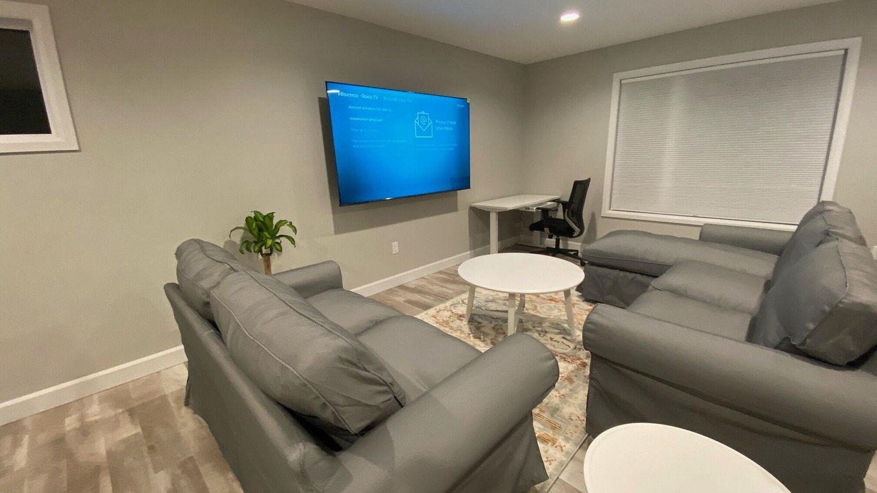 Photo of Livingroom in Chatham-Kent