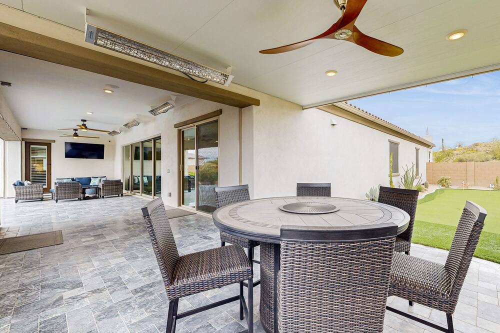 Photo of Outdoor in Montecito in Estrella