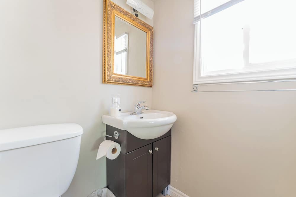 Photo of Bathroom in Minden