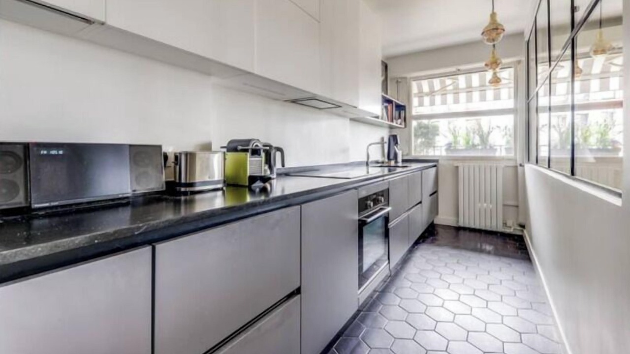 Photo of Kitchen in Villa Montmorency